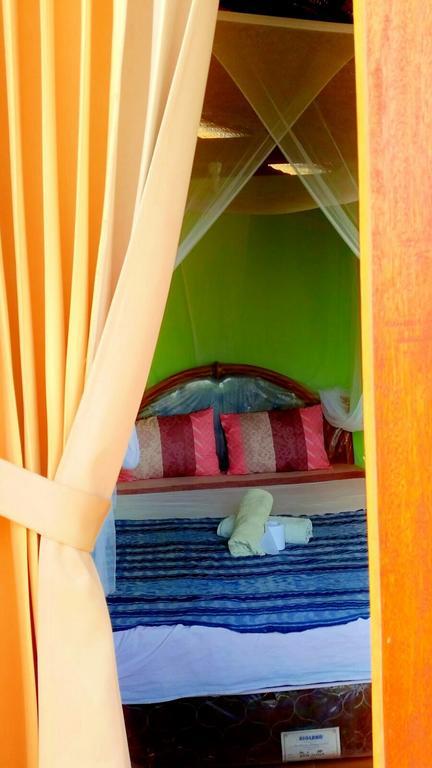 Kuta Bay Homestay Bagian luar foto