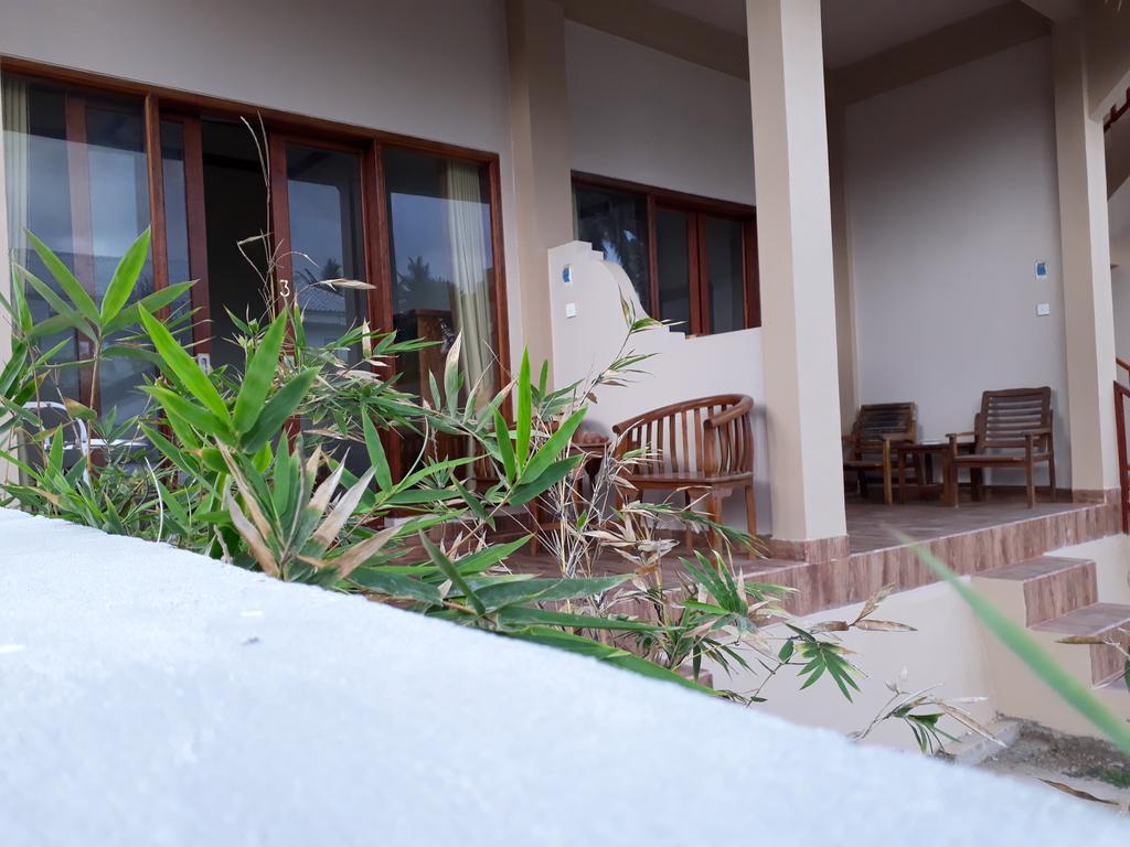 Kuta Bay Homestay Bagian luar foto