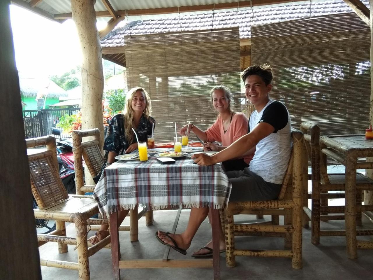 Kuta Bay Homestay Bagian luar foto